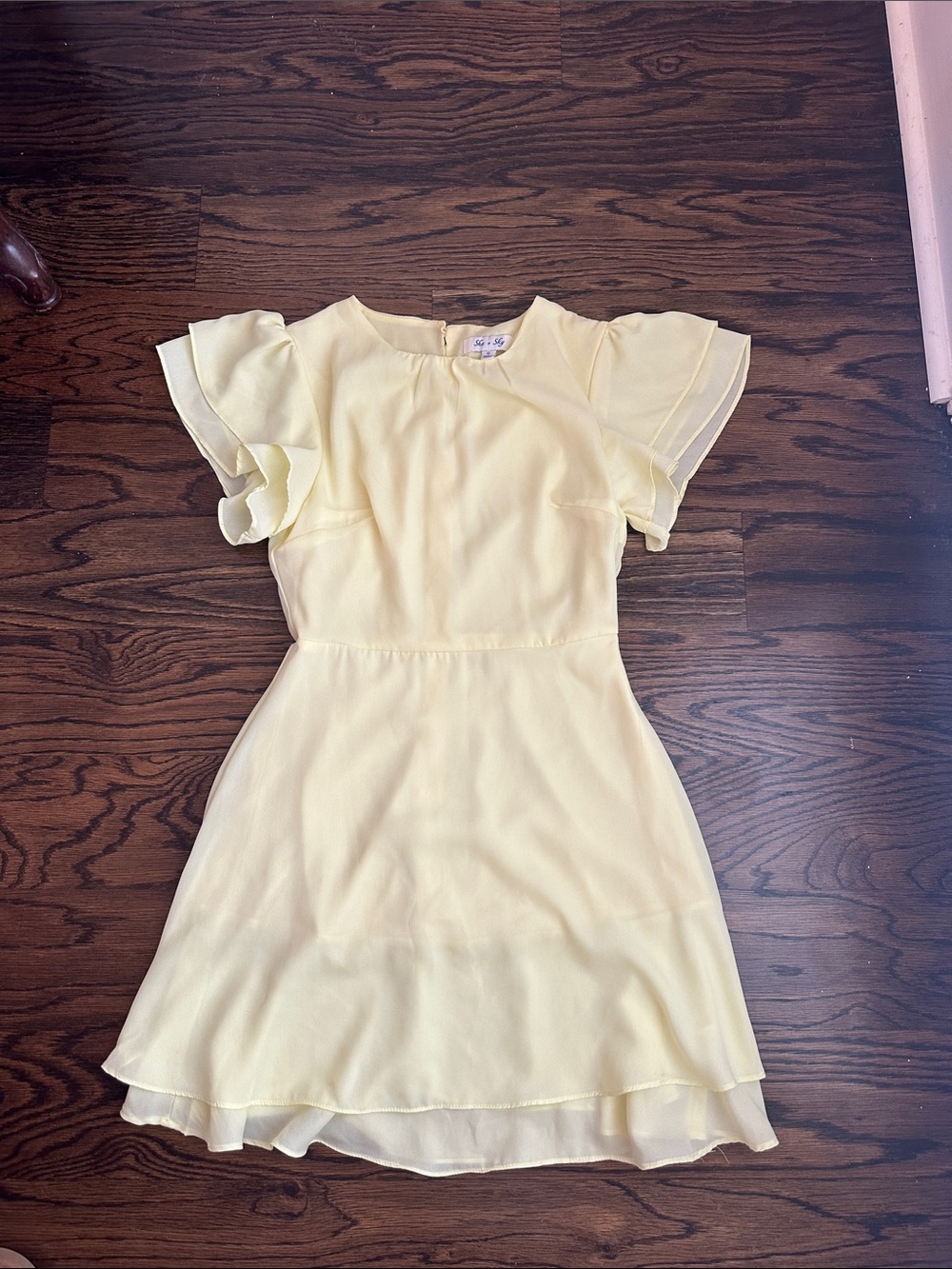 She + Sky Pale Yellow Flutter Sleeve Casual Dress